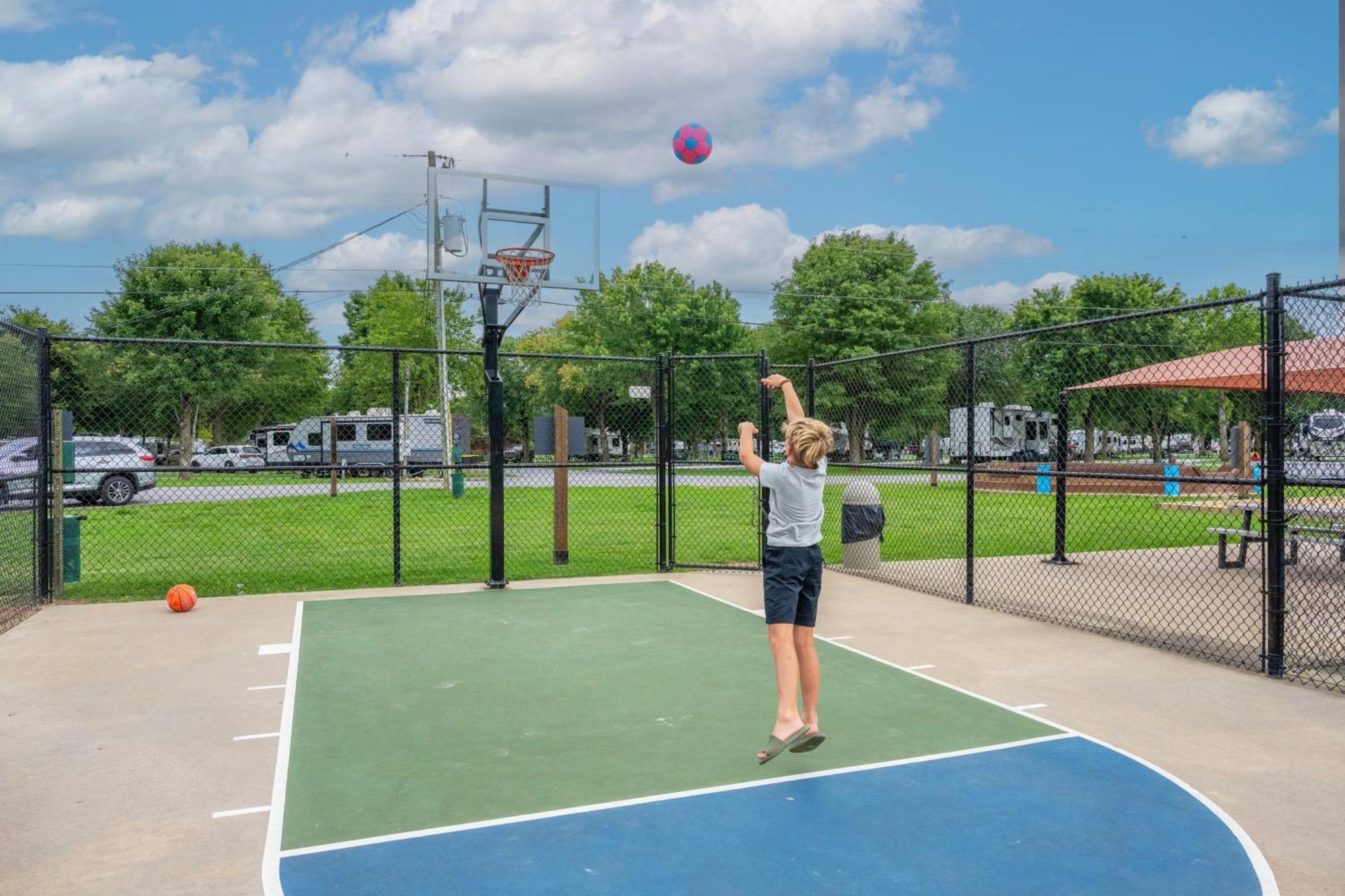 Villa Sun Outdoors Pigeon Forge Sevierville Esterno foto